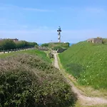 Au Petit Wissant بيت للعطل *