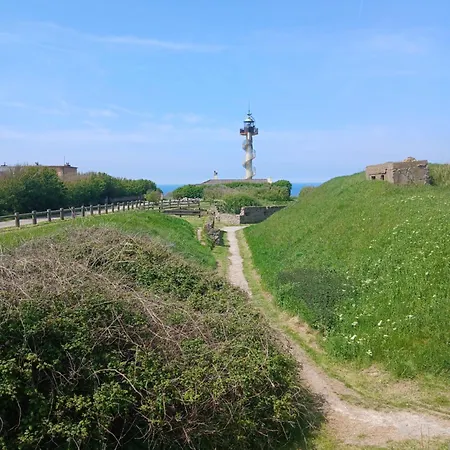 Au Petit Wissant بيت للعطل *